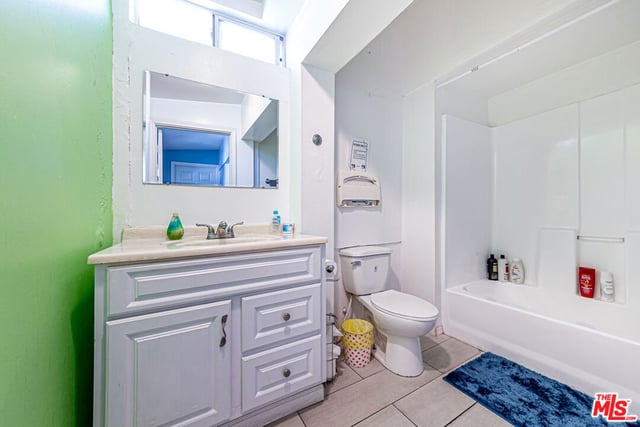 1717 Crenshaw Boulevard, Los Angeles, CA 90019 — photo 16 of 19