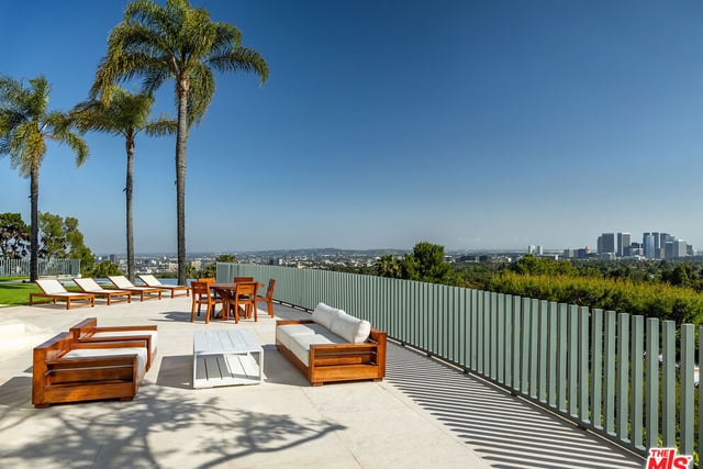 1118 Calle Vista Drive, Beverly Hills, CA 90210 — photo 14 of 19