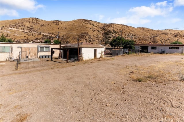 13684 Sierra, Agua Dulce, CA 91390 — photo 20 of 28