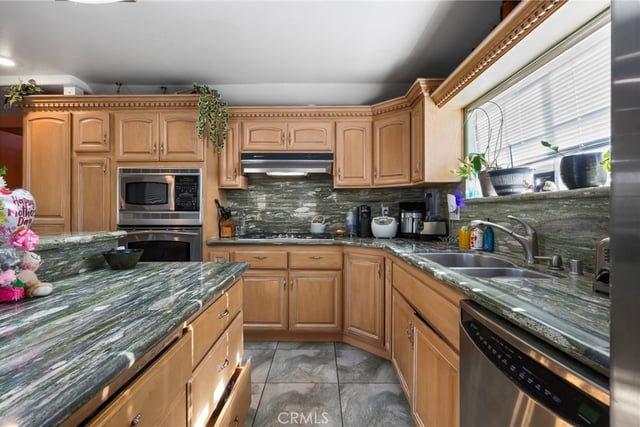 10262 Sierra Highway, Agua Dulce, CA 91390 — photo 19 of 65