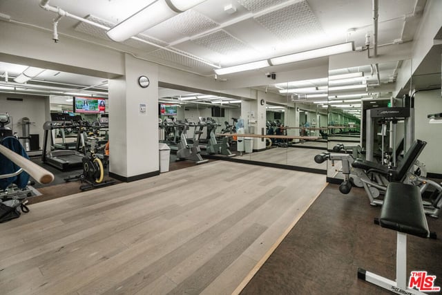 10375 Wilshire Boulevard 11H, Los Angeles, CA 90024 — photo 24 of 29
