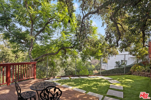 3750 Alta Mesa Drive, Studio City, CA 91604 — photo 15 of 28