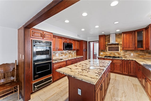 35640 Dormer Road, Agua Dulce, CA 91390 — photo 4 of 65
