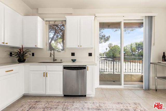 11428 National Boulevard 101, Los Angeles, CA 90064 — photo 9 of 24