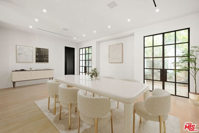 155 N Anita Avenue, Los Angeles, CA 90049 — photo 9 of 30