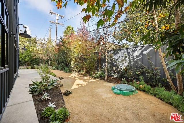 1037 21st Street, Santa Monica, CA 90403 — photo 16 of 21