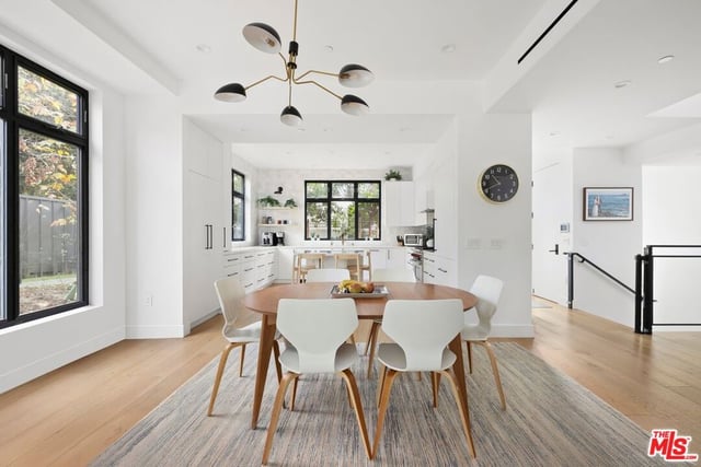 1037 21st Street, Santa Monica, CA 90403 — photo 3 of 21