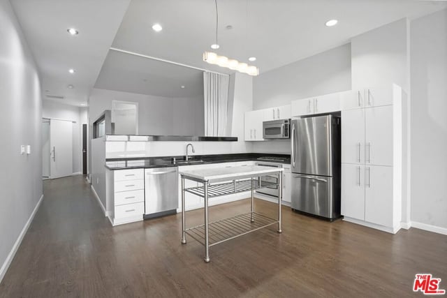 1100 Wilshire 3404, Los Angeles, CA 90017 — photo 16 of 54