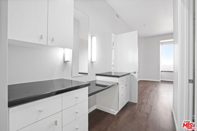 1100 Wilshire 3404, Los Angeles, CA 90017 — photo 23 of 54