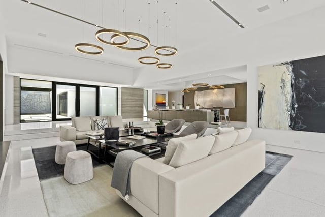 16032 VALLEY VISTA Boulevard, Encino, CA 91436 — photo 13 of 44