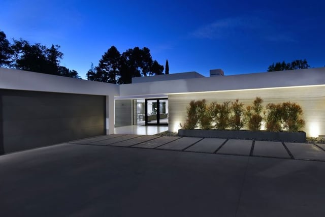 16032 VALLEY VISTA Boulevard, Encino, CA 91436 — photo 5 of 44