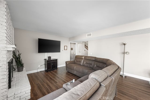 44028 Halcom Avenue, Lancaster, CA 93536 — photo 13 of 32