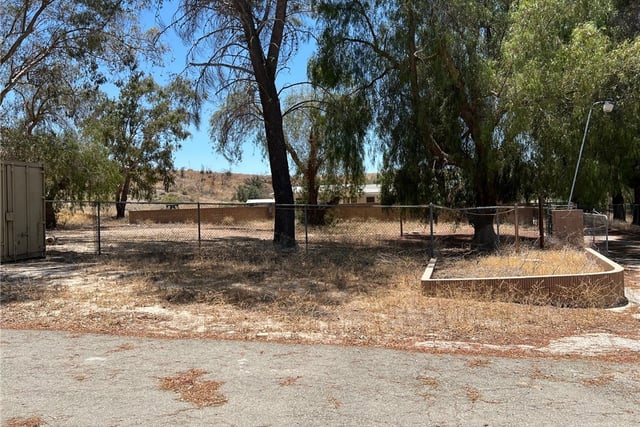 15840 Sierra Highway, Canyon Country, CA 91390 — photo 14 of 22