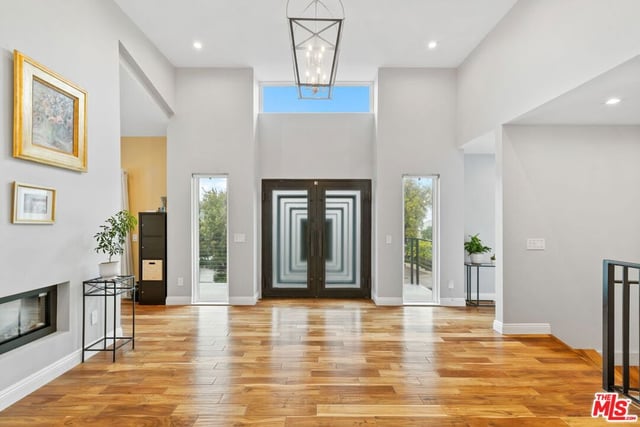 436 Levering Avenue, Los Angeles, CA 90024 — photo 13 of 69