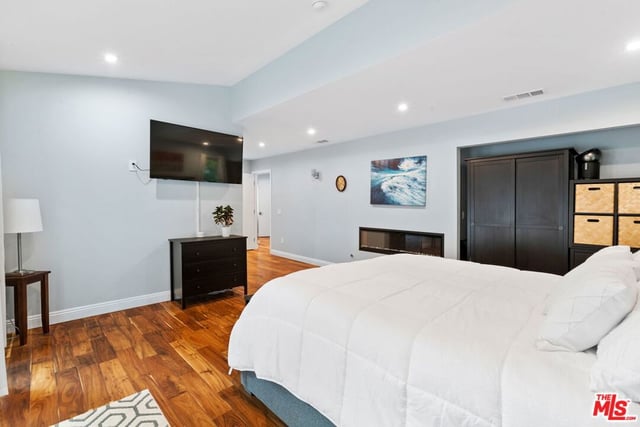 436 Levering Avenue, Los Angeles, CA 90024 — photo 34 of 69