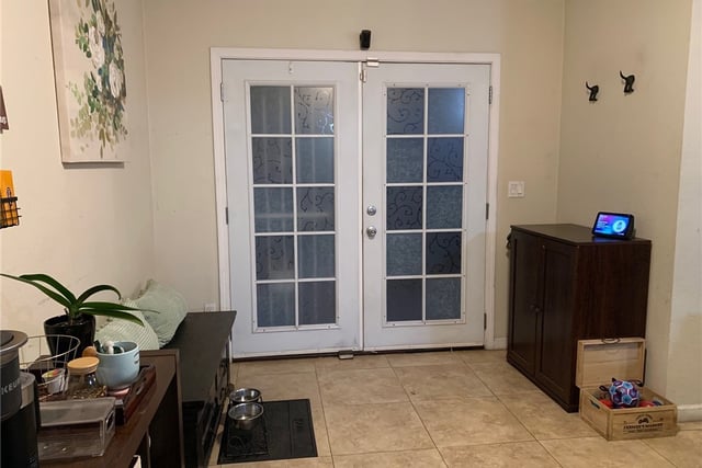10316 S San Pedro Street, Los Angeles, CA 90003 — photo 18 of 34