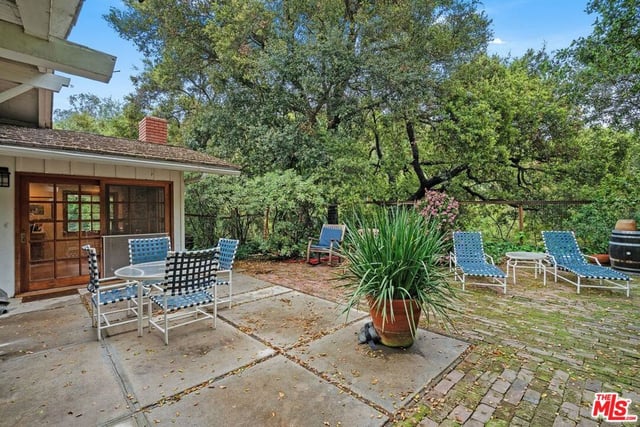 1809 Melhill Way, Los Angeles, CA 90049 — photo 20 of 23