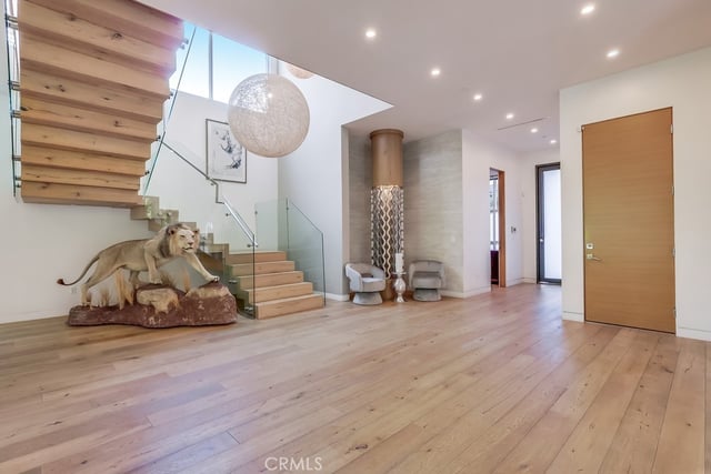737 N Cherokee Avenue, Los Angeles, CA 90038 — photo 7 of 50