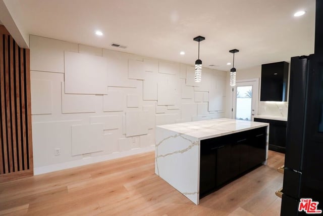 5005 Catalon Avenue, Woodland Hills, CA 91364 — photo 14 of 51