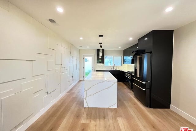 5005 Catalon Avenue, Woodland Hills, CA 91364 — photo 23 of 51