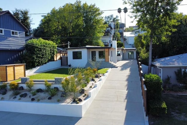 5005 Catalon Avenue, Woodland Hills, CA 91364 — photo 5 of 51