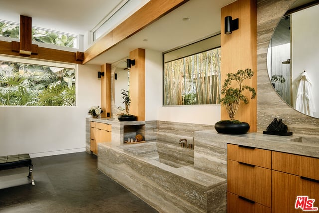 1061 Loma Vista Drive, Beverly Hills, CA 90210 — photo 18 of 27