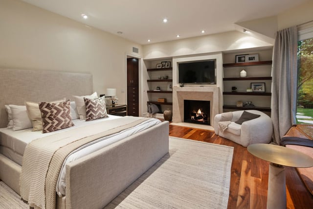 2576 Benedict Canyon Drive, Beverly Hills, CA 90210 — photo 11 of 22