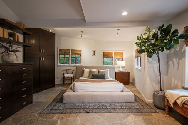 2576 Benedict Canyon Drive, Beverly Hills, CA 90210 — photo 19 of 22