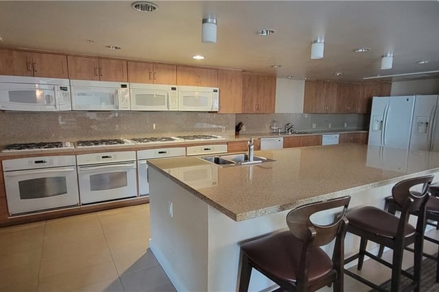 267 S San Pedro Street, Los Angeles, CA 90012 — photo 21 of 24