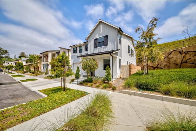 1613 Veridian Lane, San Pedro, CA 90732 — photo 3 of 41