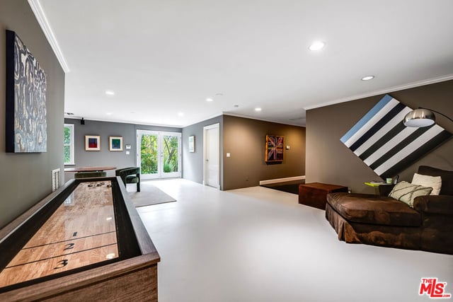 422 Parkwood Drive, Los Angeles, CA 90077 — photo 28 of 54