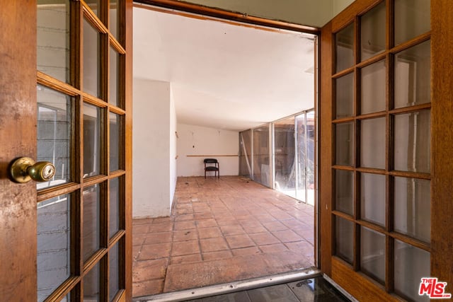 9870 Woodale Avenue, Arleta, CA 91331 — photo 13 of 32