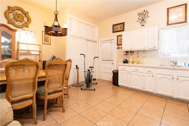 126 E 95th Street, Los Angeles, CA 90003 — photo 9 of 15