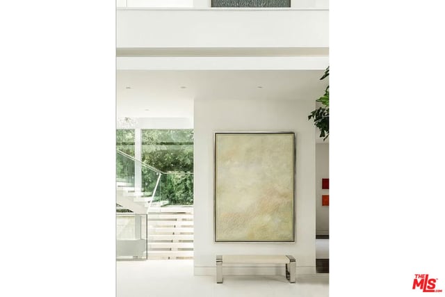 1500 Gilcrest Drive, Beverly Hills, CA 90210 — photo 10 of 20
