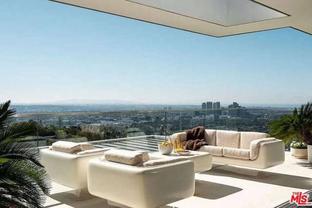 1500 Gilcrest Drive, Beverly Hills, CA 90210 — photo 12 of 20