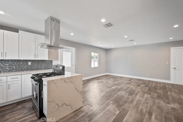 7719 Nestle Avenue, Reseda, CA 91335 — photo 17 of 40