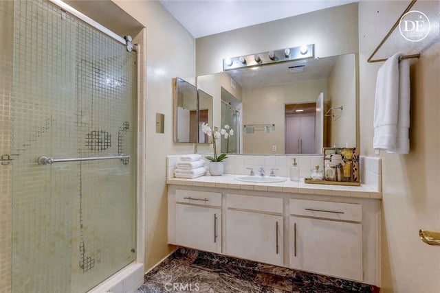 5454 Zelzah Avenue 215, Encino, CA 91316 — photo 16 of 29