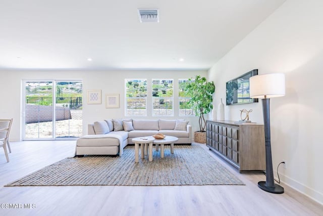 4679 Summit Avenue, Simi Valley, CA 93063 — photo 14 of 70