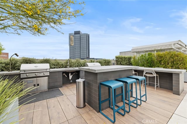527 Molino Street 213, Los Angeles, CA 90013 — photo 18 of 36