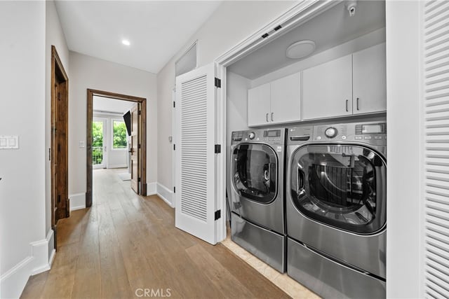 823 S Bundy Drive 110, Los Angeles, CA 90049 — photo 41 of 48