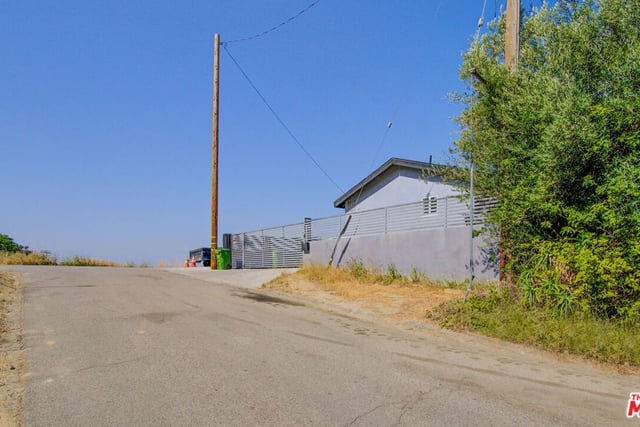 2617 Sierra Street, Los Angeles, CA 90031 — photo 10 of 16