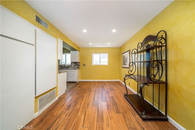 14947 Dickens Street 3, Sherman Oaks, CA 91403 — photo 4 of 23