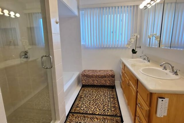 8130 Grimsby Avenue, Los Angeles, CA 90045 — photo 26 of 36