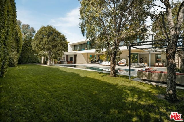 717 Moreno Avenue, Los Angeles, CA 90049 — photo 29 of 34
