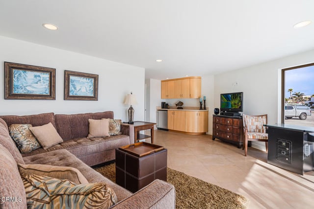 3300 Ocean Drive, Oxnard, CA 93035 — photo 22 of 59