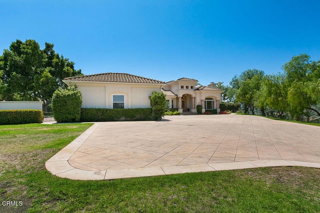 2625 Marvella Court, Camarillo, CA 93012 — photo 9 of 75