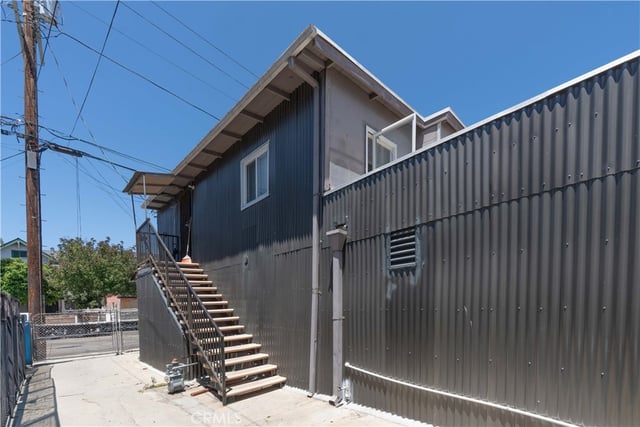 285 W 9th Street, San Pedro, CA 90731 — photo 12 of 22
