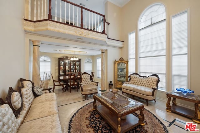 2431 Benedict Canyon Drive, Beverly Hills, CA 90210 — photo 10 of 65