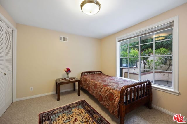 2431 Benedict Canyon Drive, Beverly Hills, CA 90210 — photo 43 of 65
