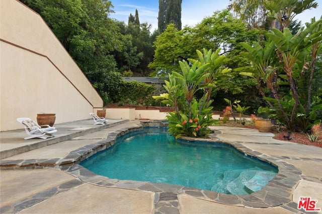 2431 Benedict Canyon Drive, Beverly Hills, CA 90210 — photo 51 of 65